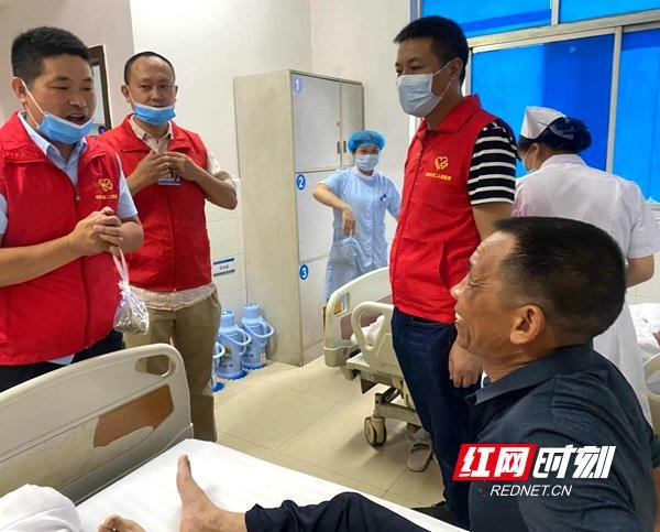 邵阳市第二人民医院:“四有”服务 让病人享受家人般的照顾