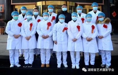 摄影丨一腔赤诚护苍生