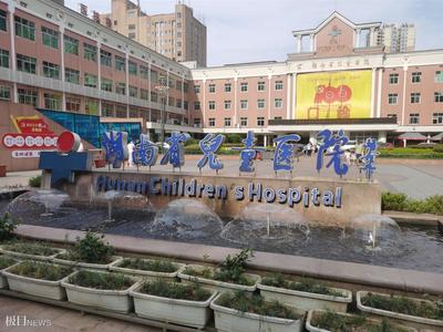 湖南“全男四胞胎”考生母亲:曾担心早产一个都活不下来