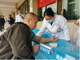 市第二人民医院组织开展“关爱女性健康”大型义诊活动