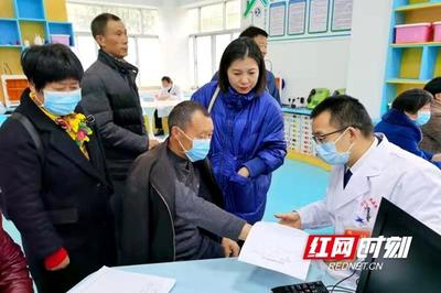 用精湛医术护航生命之舟--记邵阳市第二人民医院脑三科主任王波海