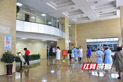 邵阳市第二人民医院社会福利院分院揭牌开业，深化医养结合服务